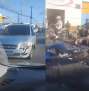 [Vídeo] Homem fica ferido após acidente entre carro e moto na Av. Menino Marcelo, em Maceió