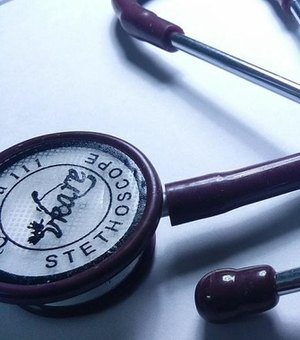 Falsa médica é presa ao usar diploma falso para atuar no Programa de Saúde da Família em Igreja Nova