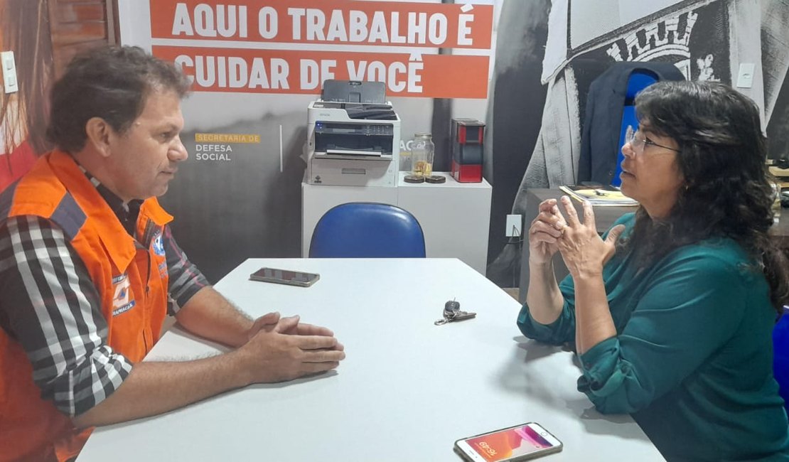 População precisa de uma resposta sobre a causa dos tremores, afirma vereadora em reunião com a Defesa Civil de Arapiraca