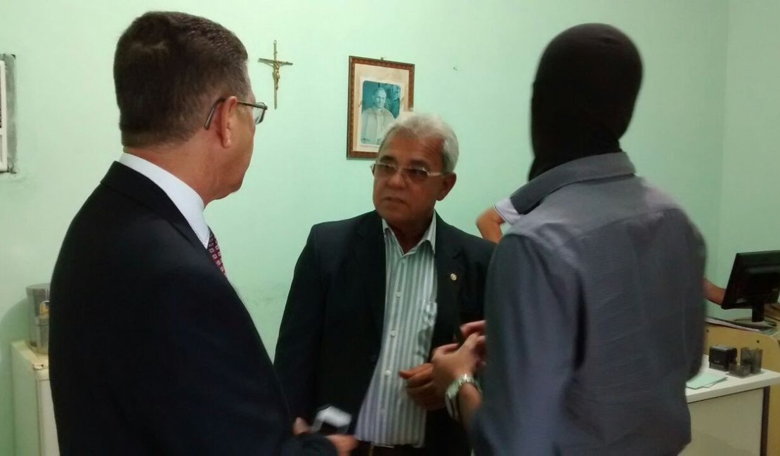 Gecoc retoma operação em casas de ex-prefeitos no Sertão de Alagoas