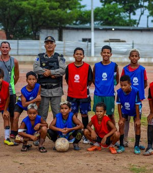 Militar aposta no esporte para mudar a vida de jovens da orla lagunar de Maceió