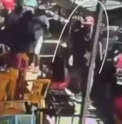 Câmera de segurança mostra suspeito de homicídio entrando em bar de Delmiro Gouveia