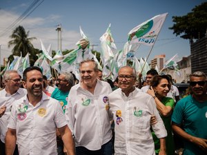 Ronaldo Lessa prestigia lançamento da candidatura do médico Wanderley