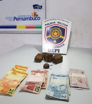 Dupla é detida com drogas na cidade de Barreiros