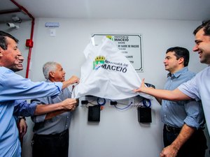 Rui Palmeira entrega obras de reforma da Secretaria de Saúde