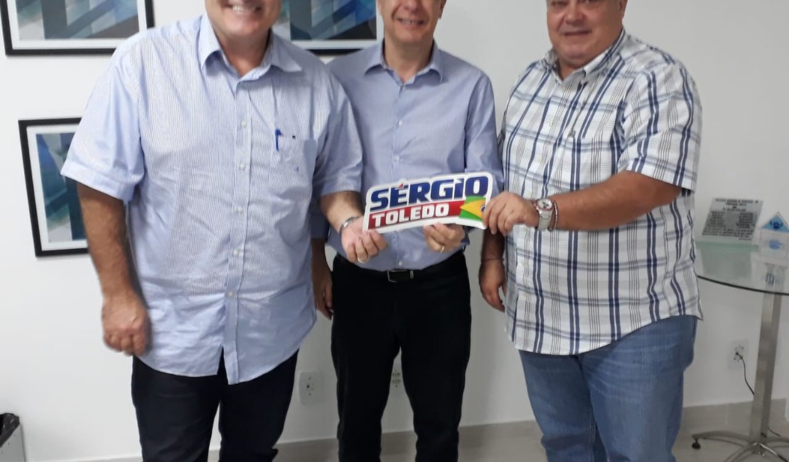 Prefeito Luiz Emílio e ex-prefeito Jarbinhas declaram apoio ao deputado Sérgio Toledo