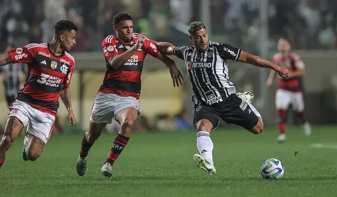 Flamengo anuncia novo patrocinador master