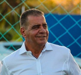 Ex-prefeito de Junqueiro se movimenta para possível retorno a política em 2028