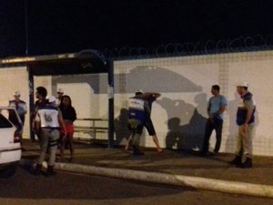 Operação Lei Seca prende motociclista embriagado na parte alta de Maceió