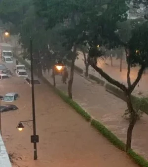 Vídeos: chuva mata 35 em Petrópolis; buscas por vítimas continuam