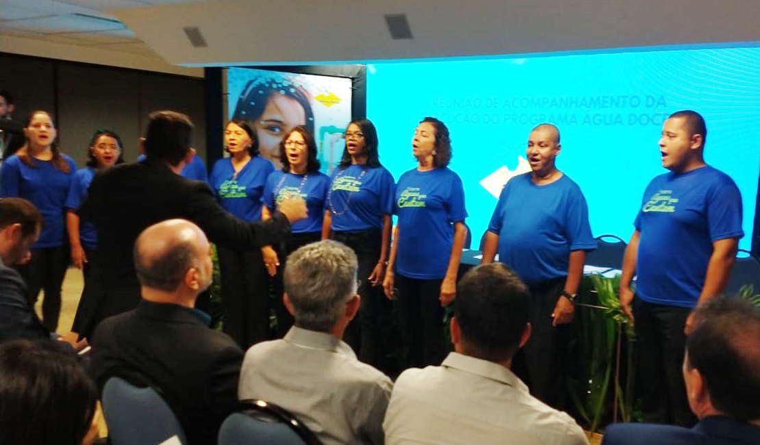 Coro da Casal encanta público na abertura de reunião do Programa Água Doce