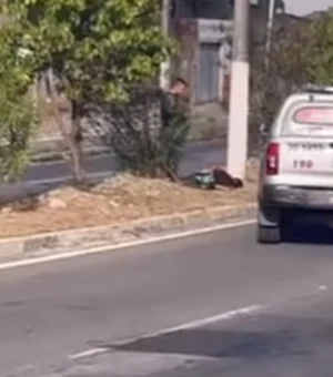 Suspeitos fogem de abordagem e motociclista cai durante perseguição, em Maceió