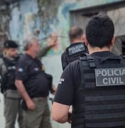 Quatro são presos por envolvimento com tráfico, homicídios e ataque contra policial em São Miguel dos Campos