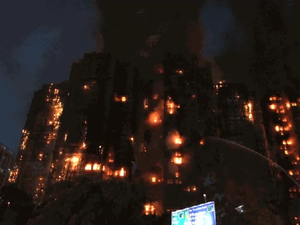 Sobe para 65 o número de mortos em incêndio em complexo de arranha-céus em Hong Kong