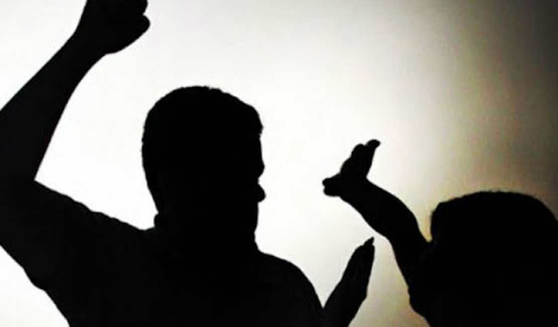 Ex-marido tenta matar mulher a facadas e é preso no bairro do Poço, em Maceió