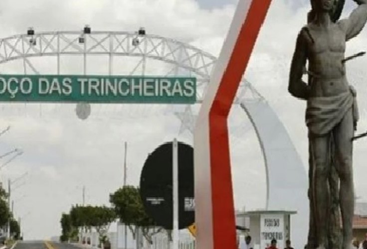 Mesmo contra a Lei, alunos assistem aulas com celulares em cidade do Sertão