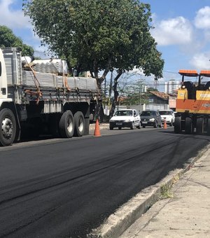 SMTT: Nova Maceió revitaliza sinalização em bairros da capital