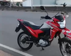[Vídeo] Moto é encontrada abandonada em frente à Cilel, em Arapiraca