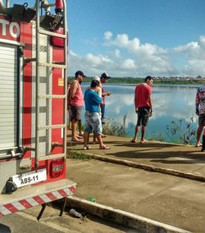 Bombeiros são acionados para ocorrência de afogamento no Lago da Perucaba 