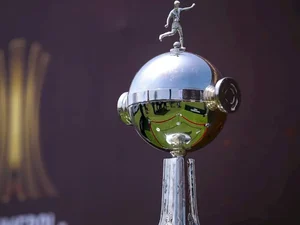 Palmeiras x Flamengo: final da Libertadores sofre atraso; confira novo horário