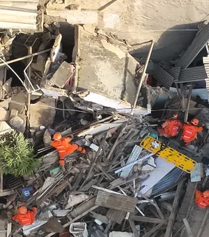 Rio: parte de sobrado no Catete desaba e deixa ao menos 16 feridos