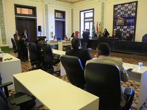 Vereadores solicitam ao Executivo solução para diversos problemas em bairros de Maceió