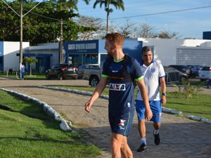 CRB acerta contratações do lateral-esquerdo João Paulo e do volante Ferrugem