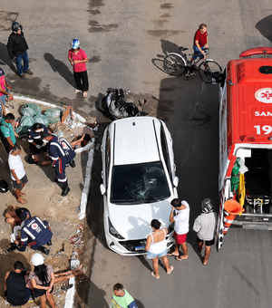 Acidente entre carro e moto deixa três pessoas feridas em Arapiraca
