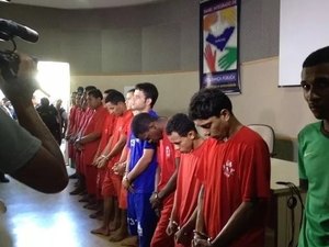 Defesa Social apresenta envolvidos em incêndio a coletivos da capital