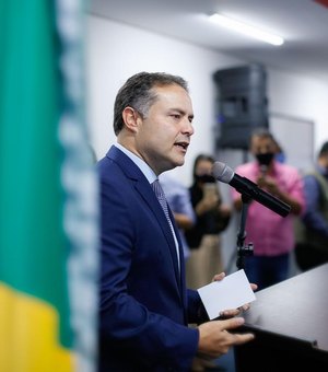 Renan Filho e outros governadores contestam dados de Bolsonaro