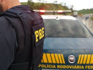 PRF recupera veículos abandonados em cidades do Sertão alagoano