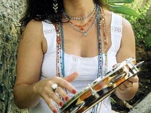 Cantora carioca Dorina vai se apresentar em Maceió