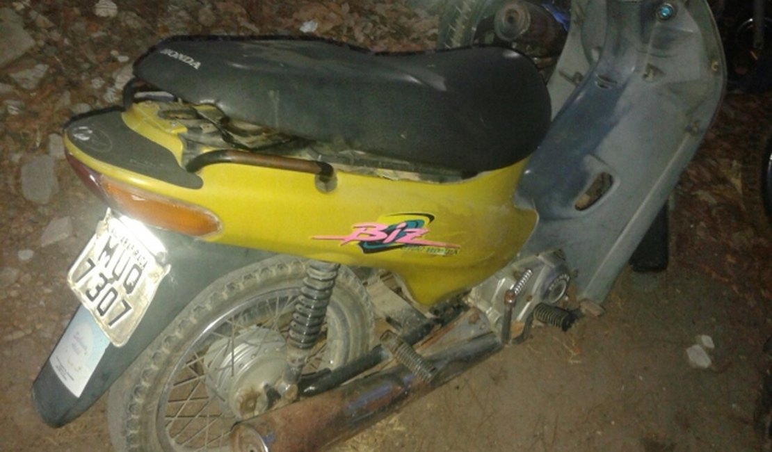 Policiais do 3º BPM recuperam mais uma motocicleta roubada