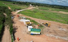 Infraestrutura da ponte entre Penedo e Neópolis avança para o leito do rio São Francisco