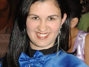 Com Endometriose Profunda, professora arapiraquense faz campanha para garantir tratamento