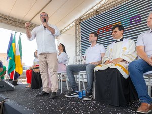 Luciano inaugura Centro de Educação Infantil e anuncia construção de mais 20 creches em Arapiraca