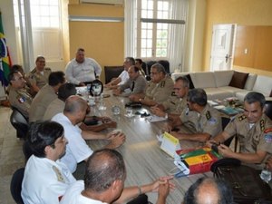Alto Comando declara apoio ao secretário Lima Júnior e discute gestão da PM