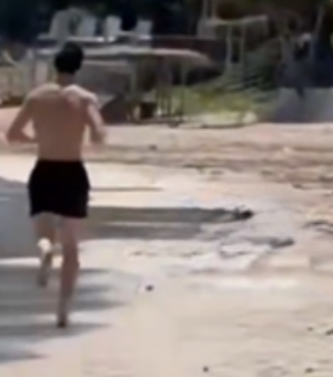 Shawn Mendes é flagrado correndo na praia de São Miguel dos Milagres