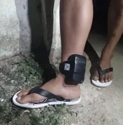 Após troca de tiros, homem com tornozeleira eletrônica é preso na Barra de Santo Antônio