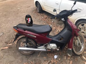 PM recupera moto Honda Biz que foi abandonada na zona rural de Taquarana