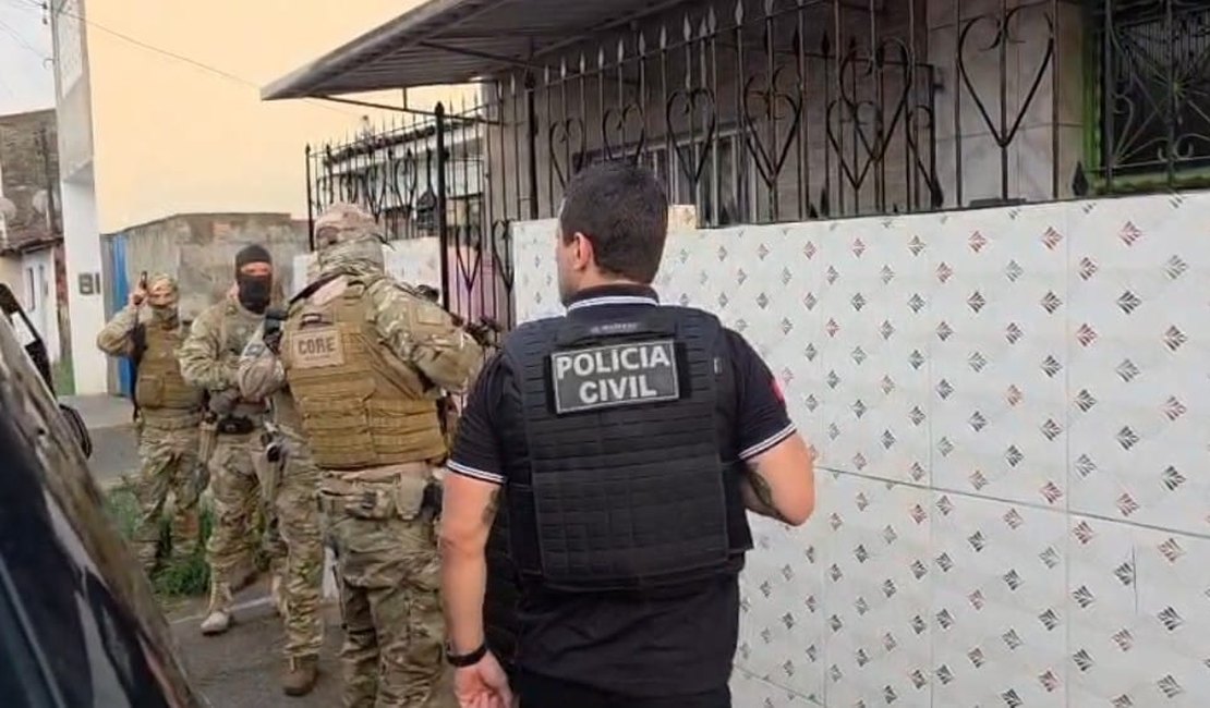 [Vídeo] Operação caça suspeitos de homicídio, tráfico e diversos crimes em Maceió e Região