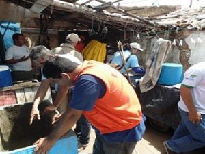 Operação de combate ao Aedes aegypti vai à parte baixa de Maceió