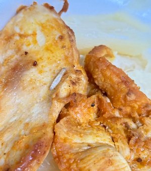 Paciente relata presença de larvas em comida servida na UPA Benedito Bentes