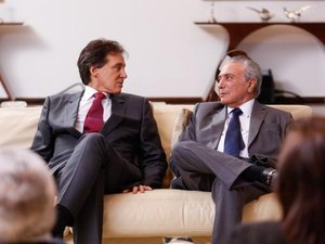 Presidente do Senado diz que reforma da Previdência fará o Brasil crescer