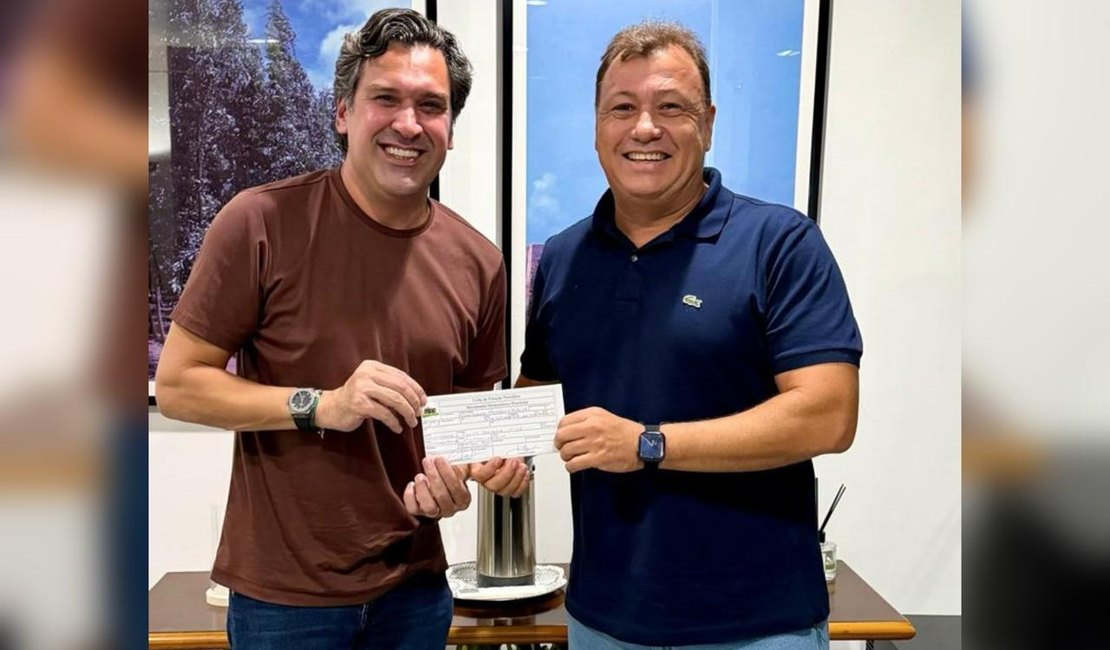 Ex-prefeito de Marechal Deodoro volta ao MDB para disputa de federal