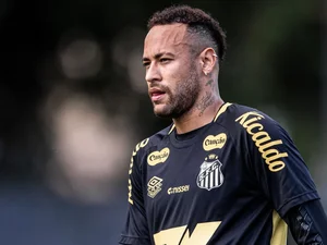 Neymar viciado em whisky com energético? Jogador vai processar jornalista que noticiou suposto caso