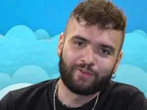 Artista brasileiro diz que foi banido dos EUA por piada sobre Charlie Kirk