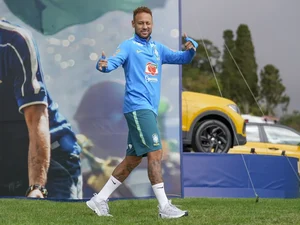 Desabafo de Neymar sobre críticas viraliza: 'Não posso errar, mas já errei'