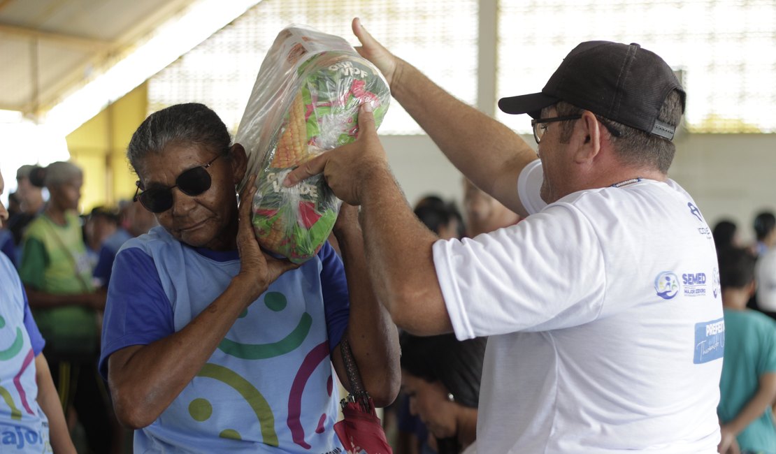 1.200 Famílias de Major Izidoro são beneficiadas com cestas nutricionais