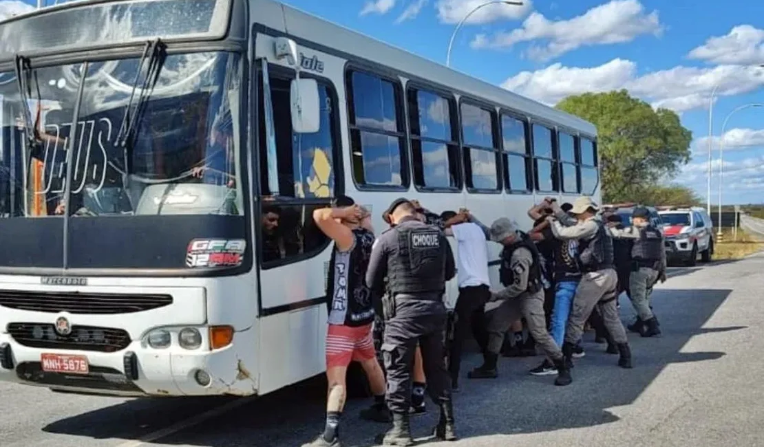 Homem que praticou homicídio é preso em ônibus da torcida do ASA na Paraíba